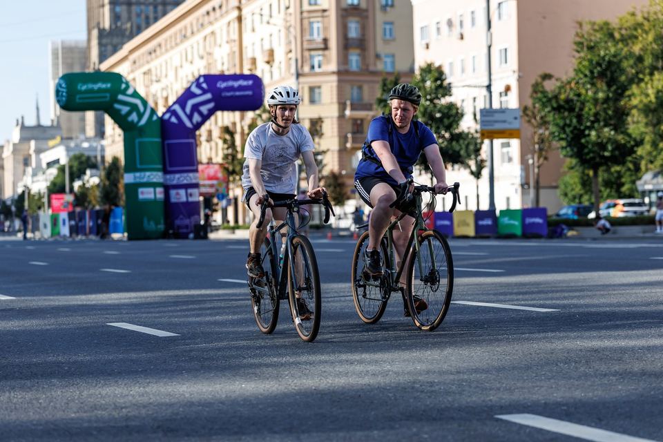 Фото 76002ea885cb42e29fb03dcbfc18de43 с события Cyclingrace Вечернее Садовое