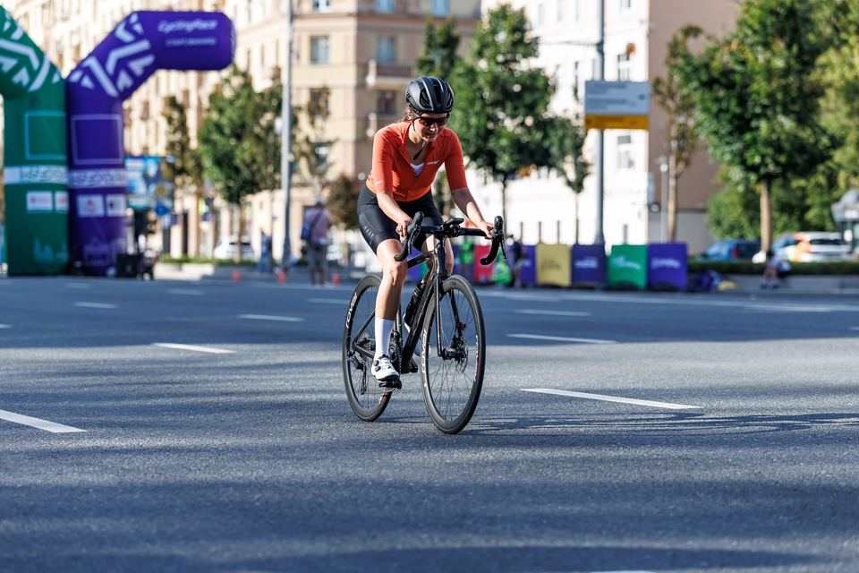 Фото 143c8ff3ca1c4ac8ab50da0850718b01 с события Cyclingrace Вечернее Садовое