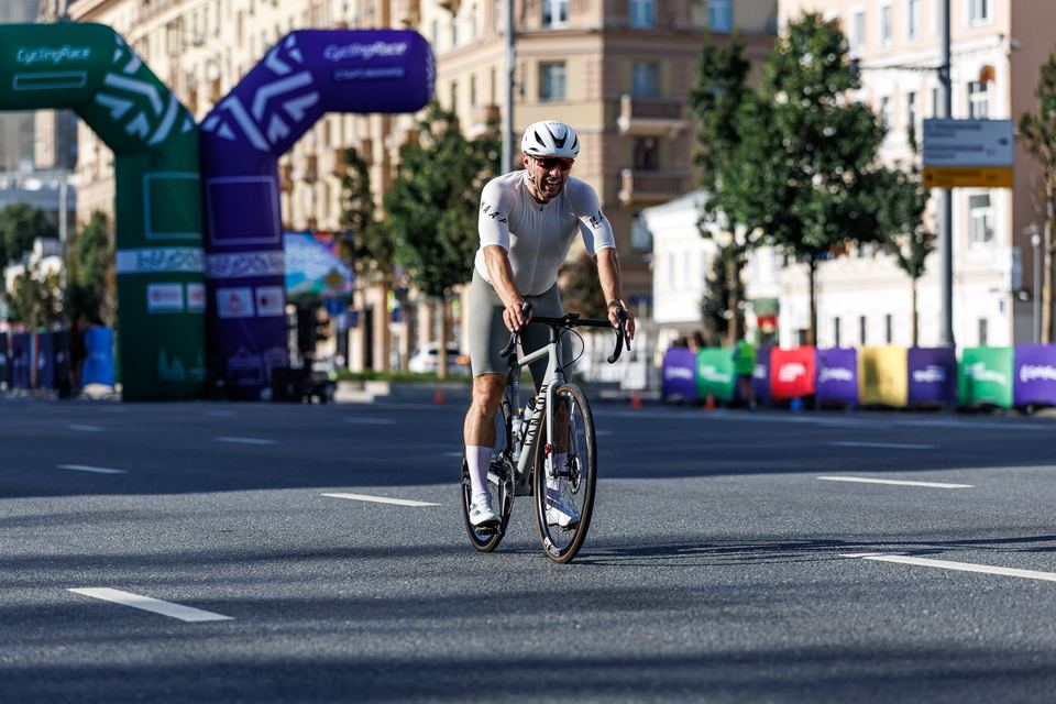 Фото 27fb3b18a5c0481cb2bf5db2fd0b7885 с события Cyclingrace Вечернее Садовое