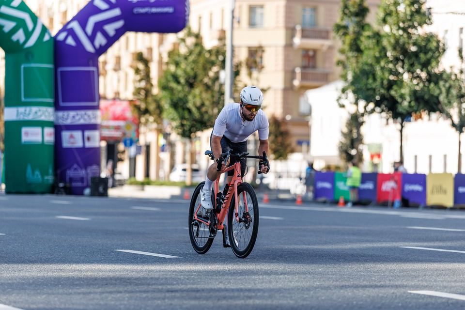 Фото e246477f62424ee68bf4a3af2f9f14fb с события Cyclingrace Вечернее Садовое