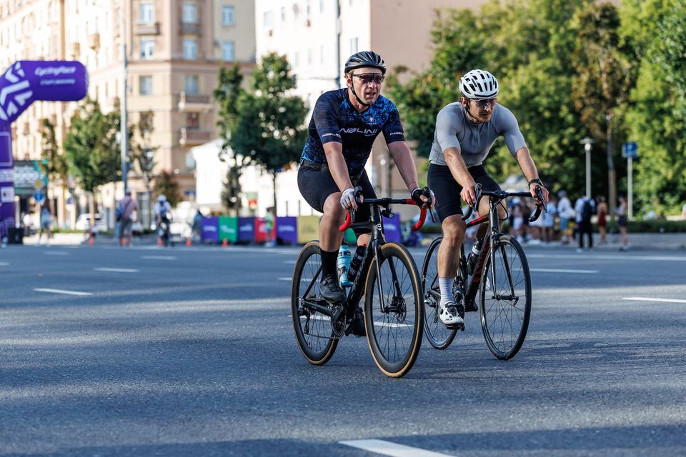 Фото 8e10bb620d5644eb919db83af488234f с события Cyclingrace Вечернее Садовое