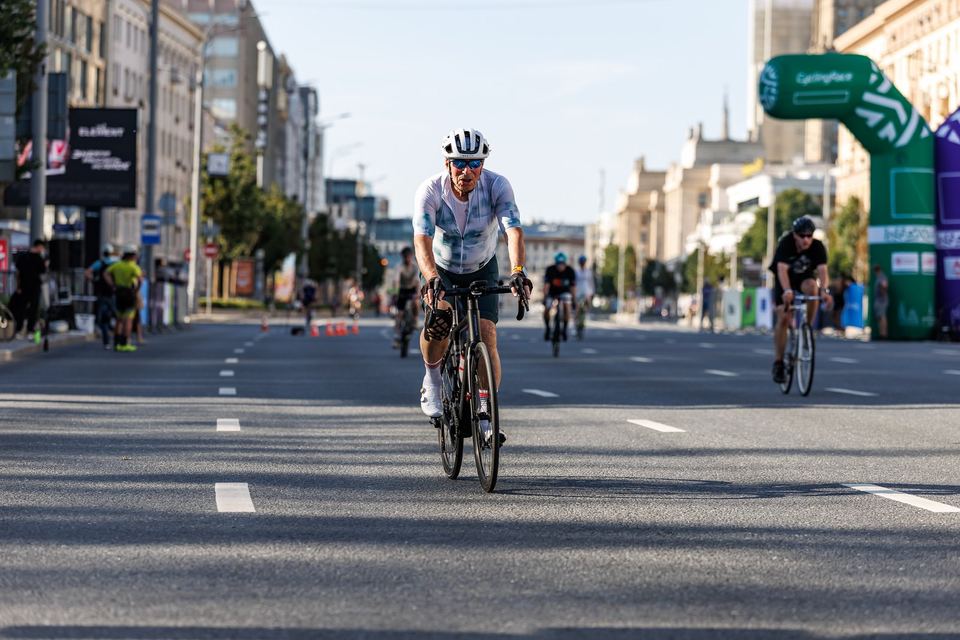 Фото e90d2a4e8f6c4111bd4be7873201313a с события Cyclingrace Вечернее Садовое