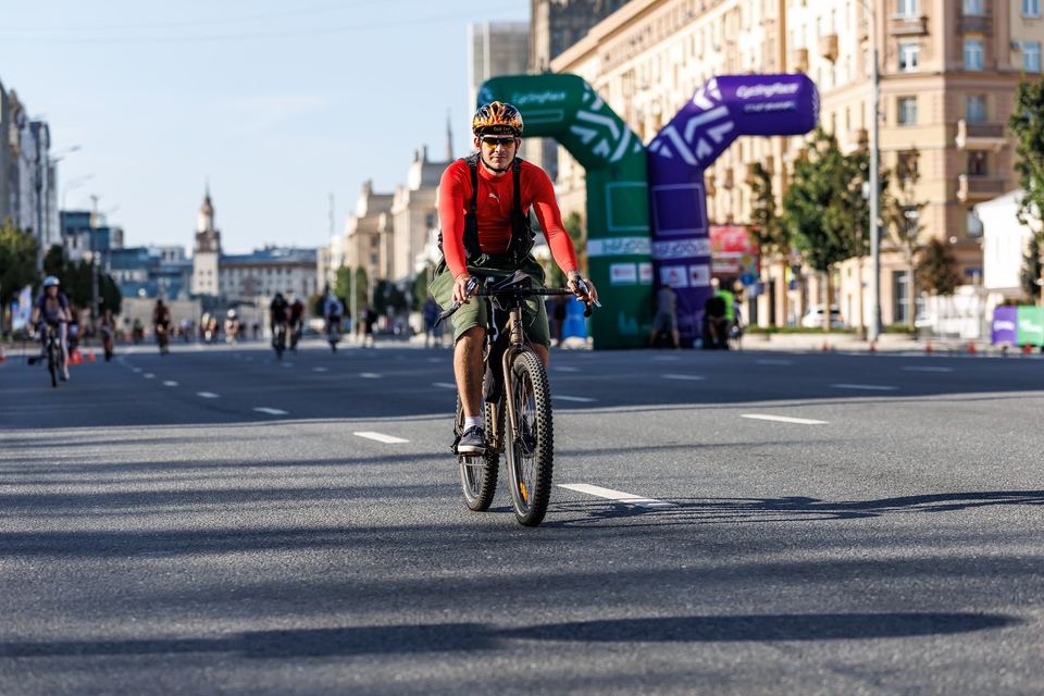 Фото 2a165f7a284849d5b5d7419054a894e4 с события Cyclingrace Вечернее Садовое
