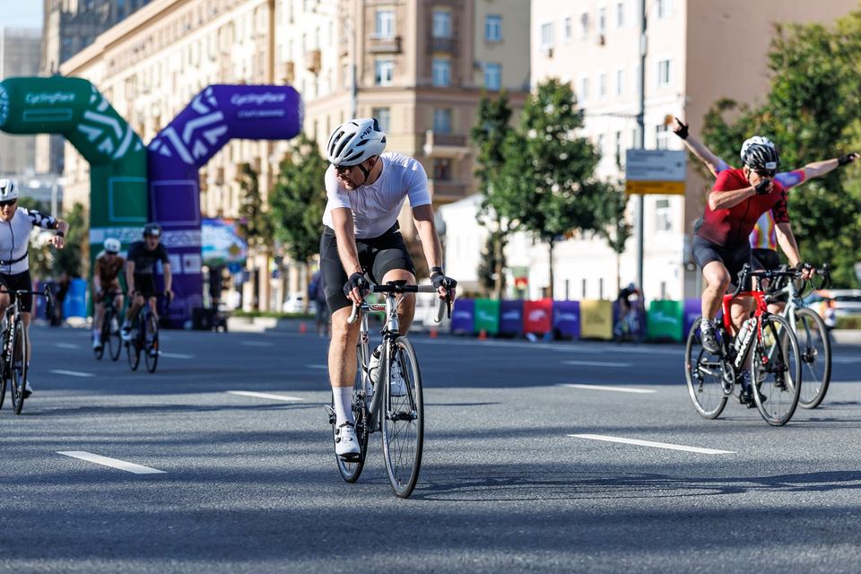 Фото a40fb354c6664478a97ae2db485990c8 с события Cyclingrace Вечернее Садовое