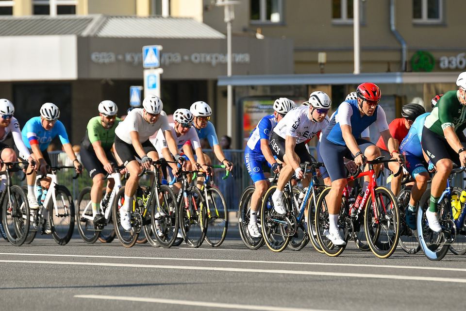 Фото 72d7aceaf3ea4c12aa4690c17f844b6a с события Cyclingrace Вечернее Садовое