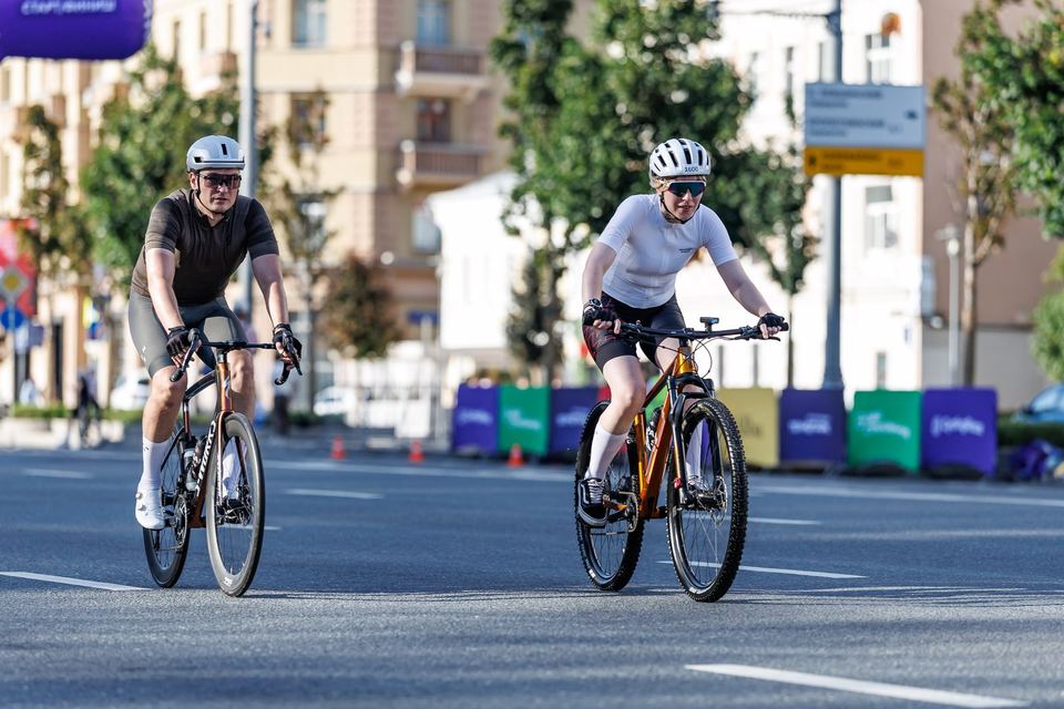 Фото 03df4bf1347b48398d407d06bf502fb6 с события Cyclingrace Вечернее Садовое