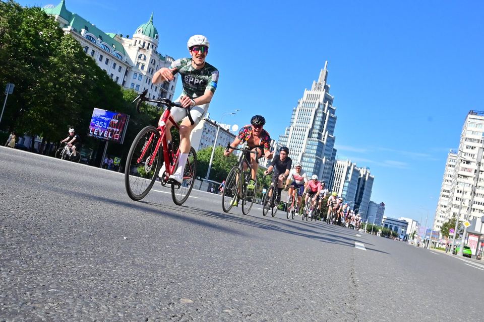 Фото 11f88f9beeb04e5899b3b6a28338ca88 с события Cyclingrace Вечернее Садовое