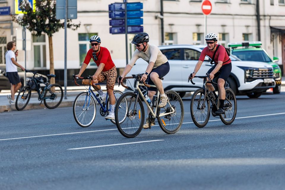 Фото 327705dd25814d14a384cd49124f5d08 с события Cyclingrace Вечернее Садовое