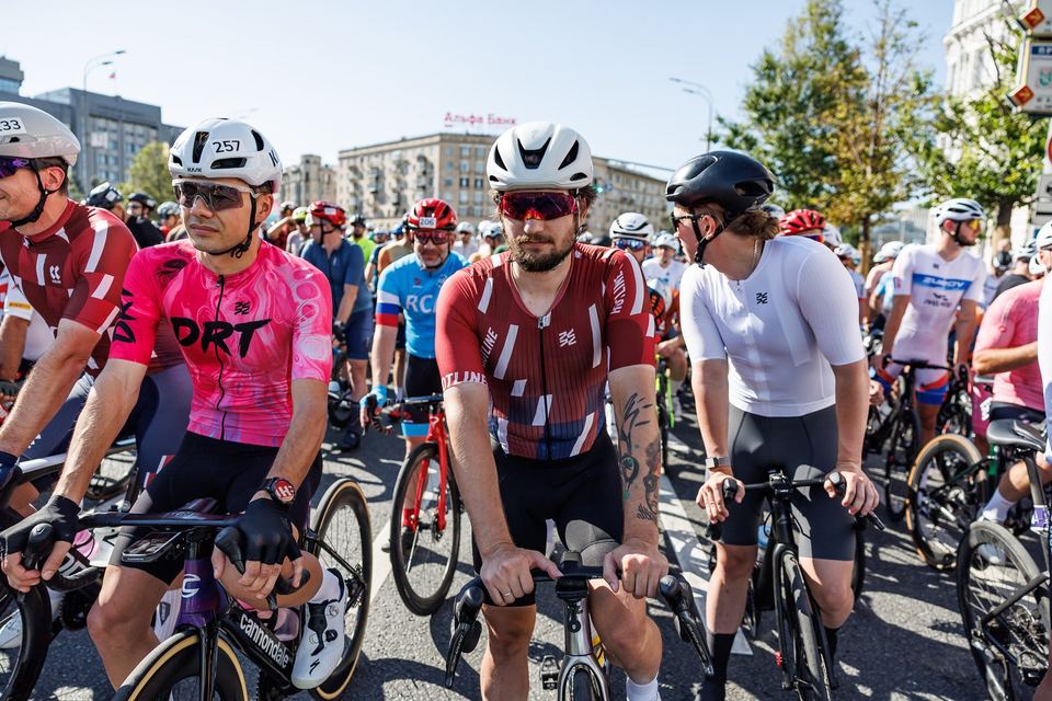 Фото 2f2e03c8652c470097985cab2ba65dee с события Cyclingrace Вечернее Садовое