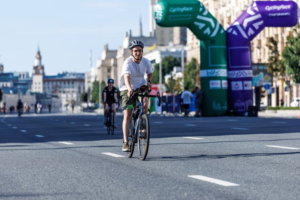 Фото 457e72e9352647c5b03c5c595ecd7361 с события Cyclingrace Вечернее Садовое
