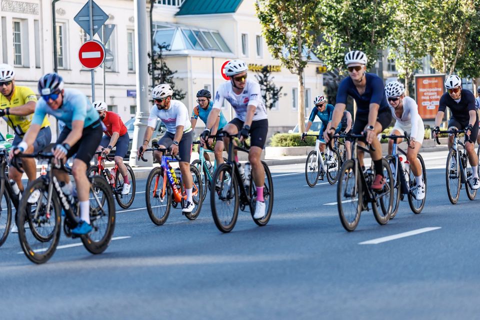 Фото 72fb0d73ff22460ca61af01e9db86dc5 с события Cyclingrace Вечернее Садовое
