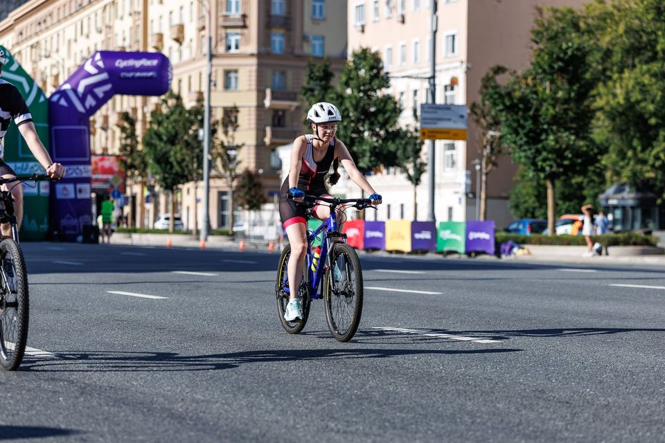 Фото 4c6515ae253d41b39cca85fcfdd35fbb с события Cyclingrace Вечернее Садовое