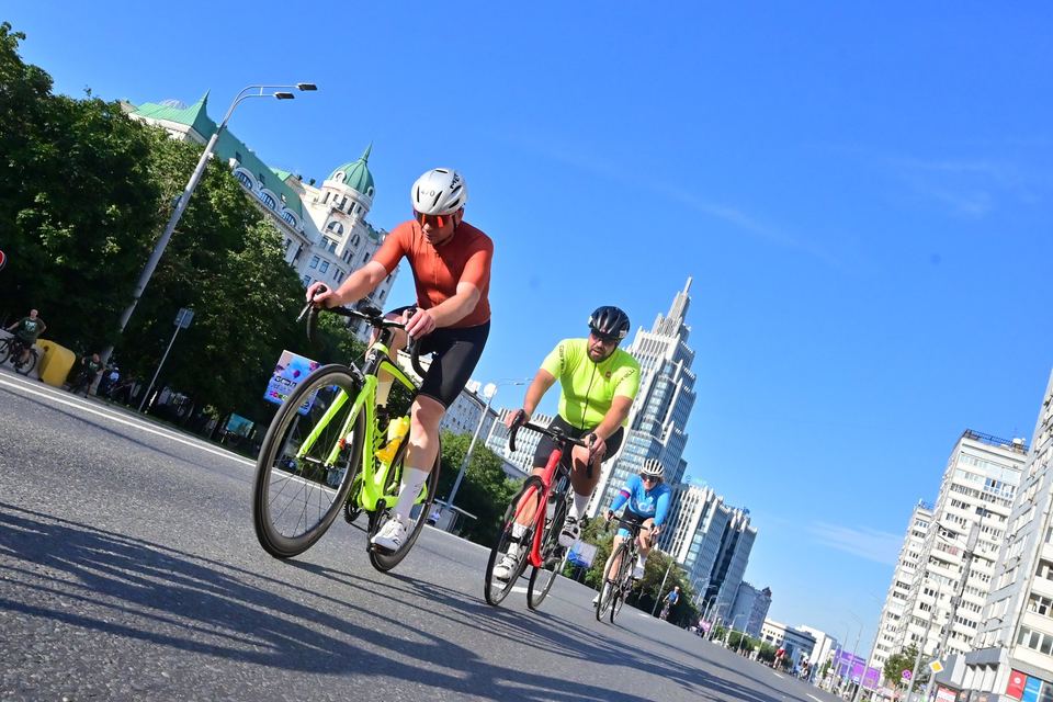 Фото 4b037a783e104ef4bfe89bea60054970 с события Cyclingrace Вечернее Садовое