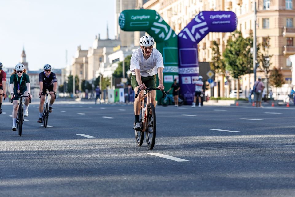 Фото 31d81f8b49f44726b78b7c45708c85d9 с события Cyclingrace Вечернее Садовое