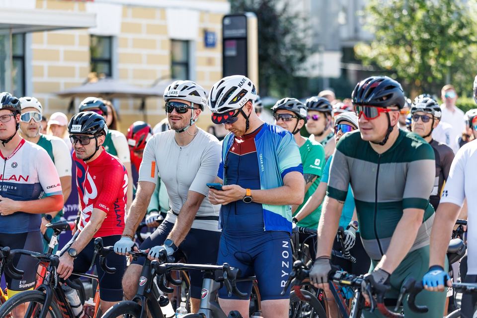 Фото cf6c152cf5fe4324985ef21b06aee701 с события Cyclingrace Вечернее Садовое