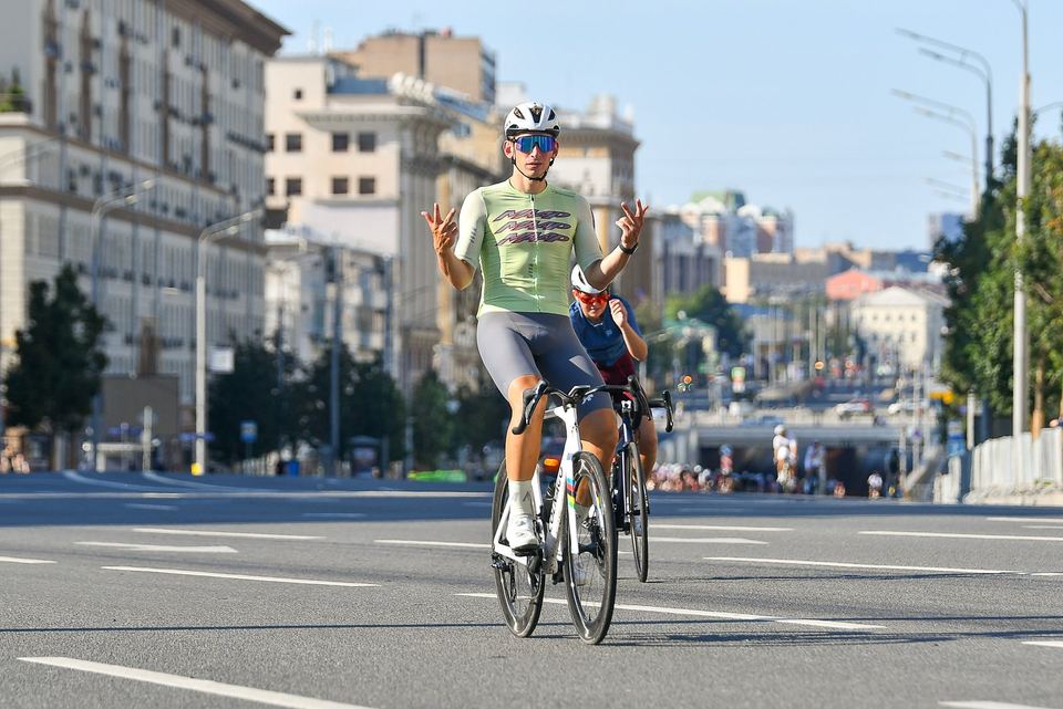 Фото e11838a8ae3b4b379ed4b183f0bed1c8 с события Cyclingrace Вечернее Садовое
