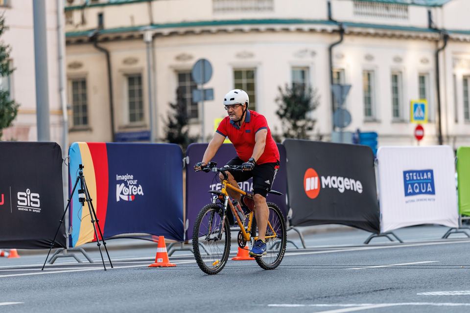 Фото 98c7b1a2e3a24fe09b5c7feaba4e3e5b с события Cyclingrace Вечернее Садовое