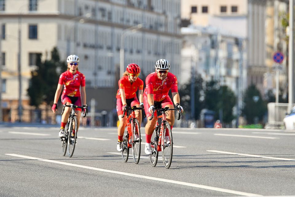 Фото 856a1f2edcbe470ea396231c78b0c953 с события Cyclingrace Вечернее Садовое