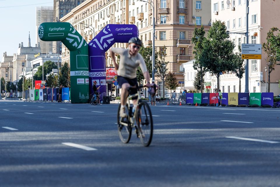 Фото 4ecd2e9b711f4679b25ed38f81e49010 с события Cyclingrace Вечернее Садовое