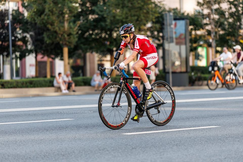 Фото b50d86342968418f8306ee6ee84dd165 с события Cyclingrace Вечернее Садовое