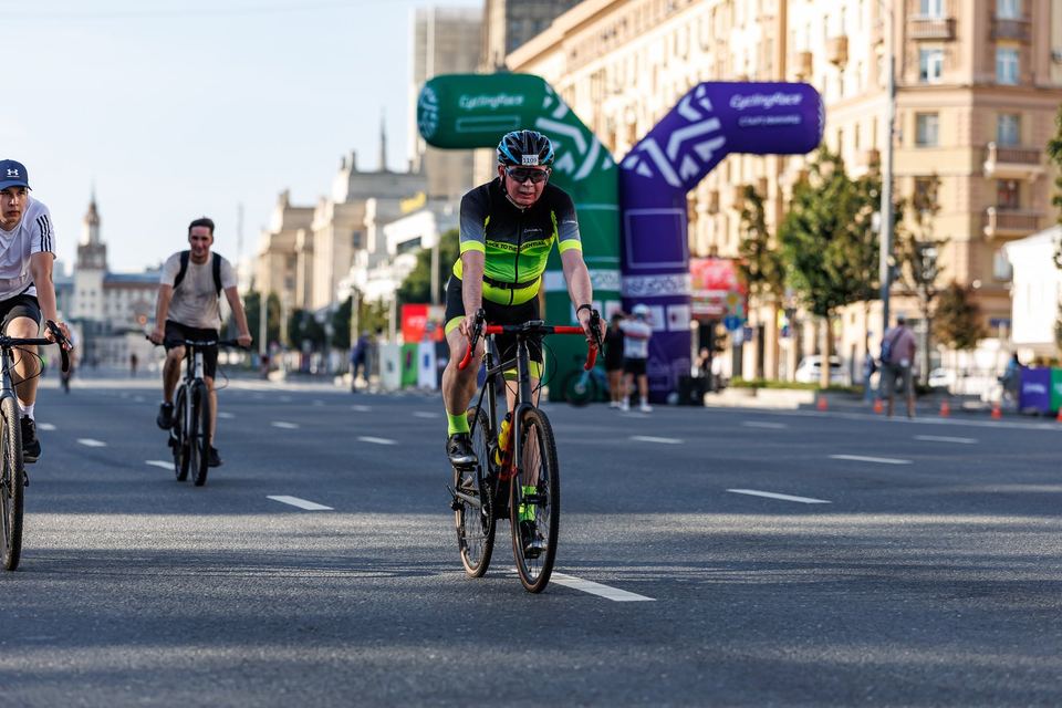 Фото 4e10a32252314b1bbda66afd2b007de4 с события Cyclingrace Вечернее Садовое