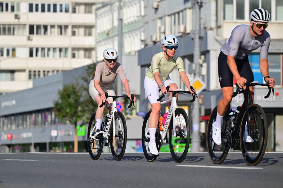 Фото 72089ccdc9ac44819cac7cf69df0d6a5 с события Cyclingrace Вечернее Садовое