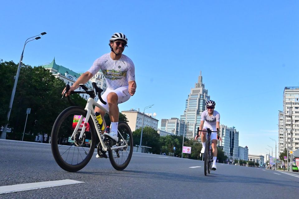 Фото e20e90295d1743b68876574ca143b365 с события Cyclingrace Вечернее Садовое