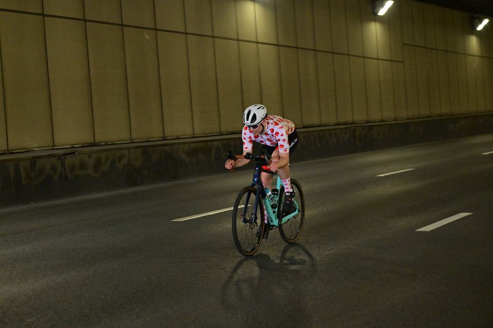 Фото f0a4cee0326743b78192dee561fcb4d4 с события Cyclingrace Вечернее Садовое