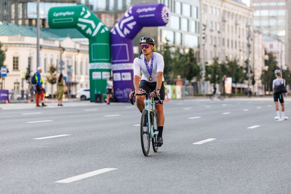 Фото 0c46ca2663304f059e032ac0d8622e46 с события Cyclingrace Вечернее Садовое