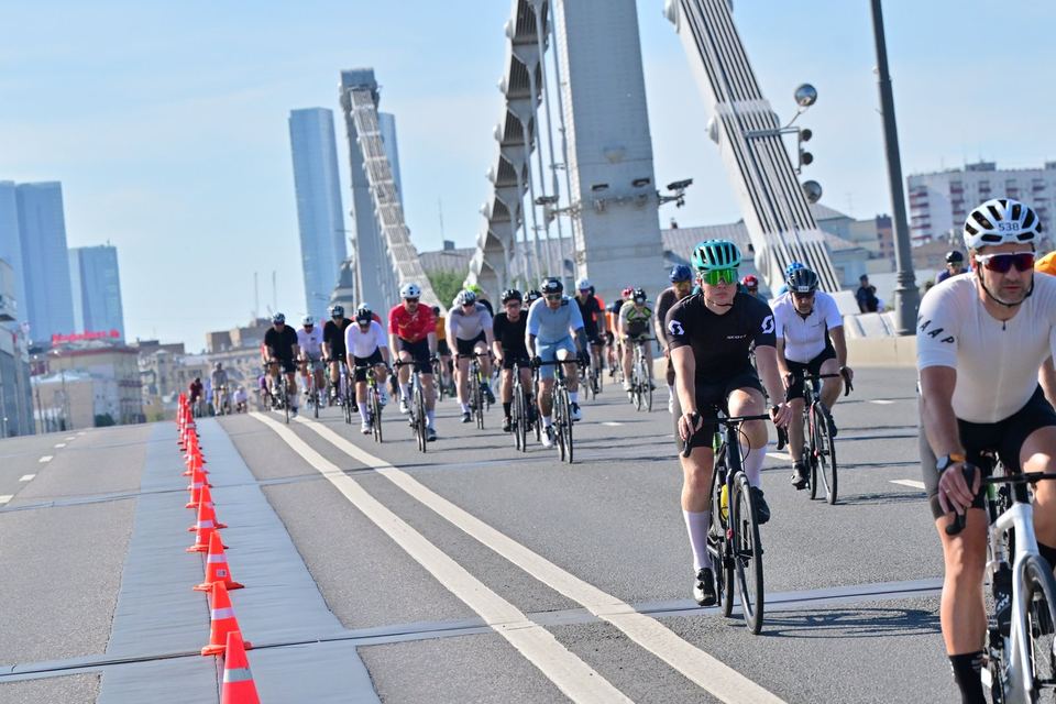 Фото 3ac59c5d6e17401cbe316b4b4c7d2754 с события Cyclingrace Вечернее Садовое
