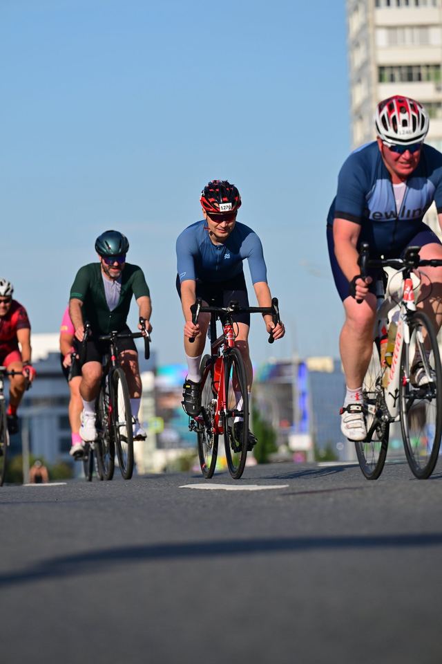 Фото 36d89e2b9ef14cce81d3239086c94918 с события Cyclingrace Вечернее Садовое