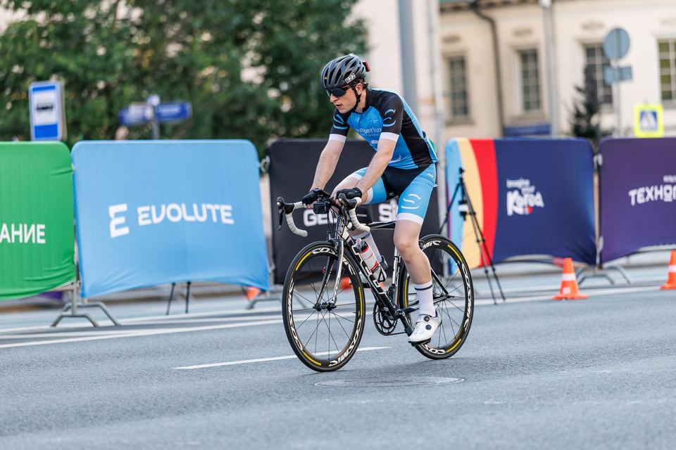 Фото 22930a3de74d48e497b348beff1ac95d с события Cyclingrace Вечернее Садовое