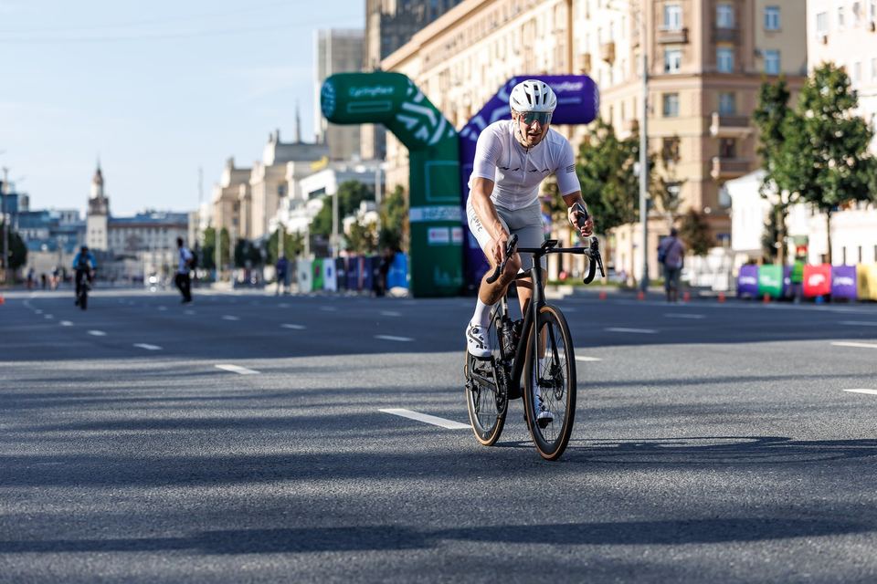 Фото 0b2b3f1038514642be5c075941e66e2d с события Cyclingrace Вечернее Садовое