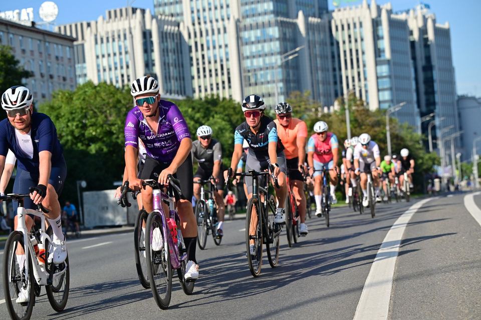 Фото ab0e910354704b26b3a8805a63b6c19a с события Cyclingrace Вечернее Садовое