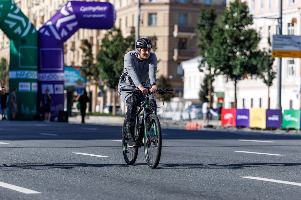 Фото 1b1ce580cbb04dffa355bf8c258fa64b с события Cyclingrace Вечернее Садовое
