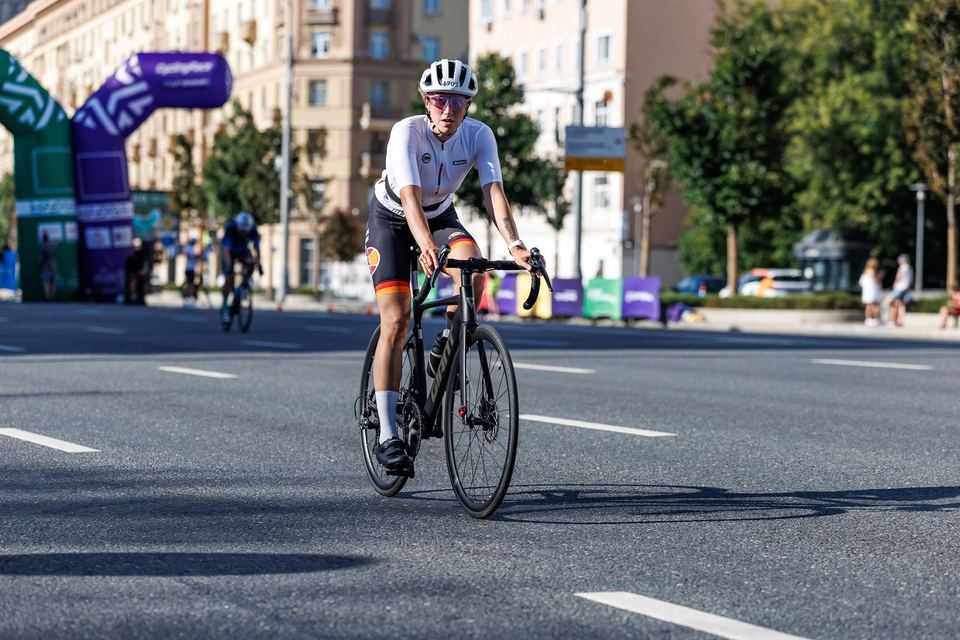 Фото f70565dd7779484ab8a750806ff692a7 с события Cyclingrace Вечернее Садовое
