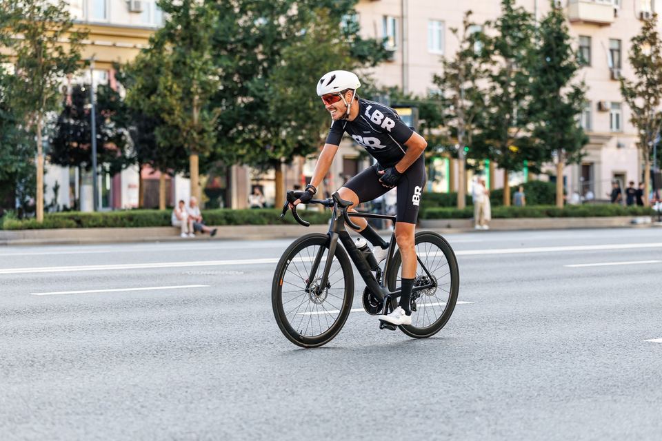 Фото ea4c2bc30ff046c9ab160b1b02dd7002 с события Cyclingrace Вечернее Садовое