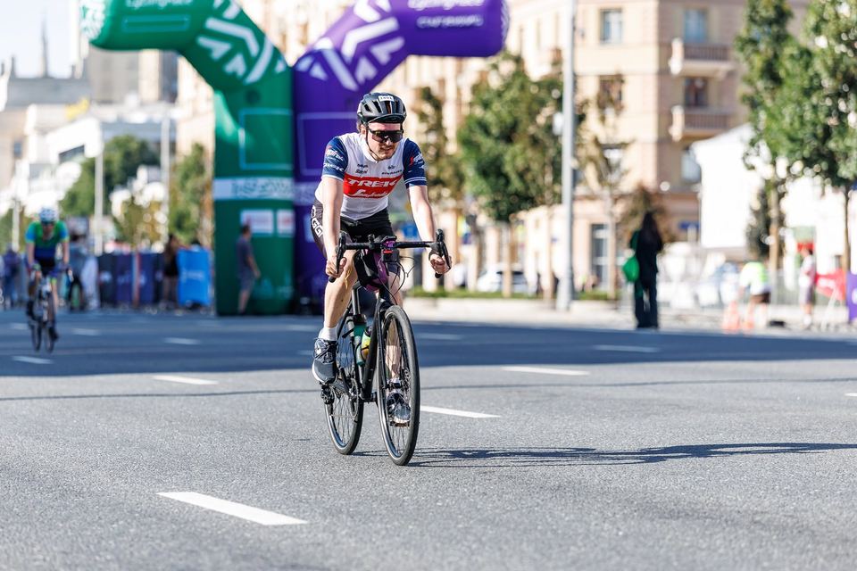 Фото 6737a3ff82c042bfb45e25d15cad2a6b с события Cyclingrace Вечернее Садовое