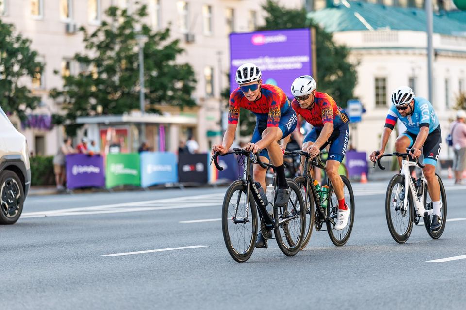 Фото e315689e32d742da87944a65df38a27c с события Cyclingrace Вечернее Садовое