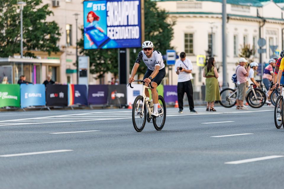 Фото 489f14a54f7a428484db7ee614bc41c4 с события Cyclingrace Вечернее Садовое