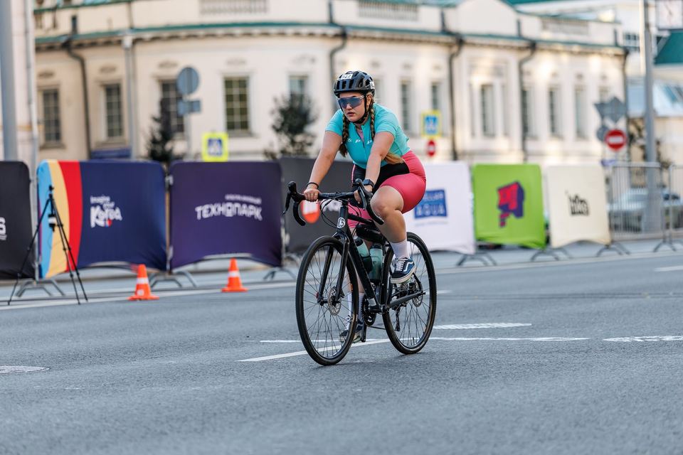 Фото 5b57e2ab516343609d9b57d37e38bd82 с события Cyclingrace Вечернее Садовое