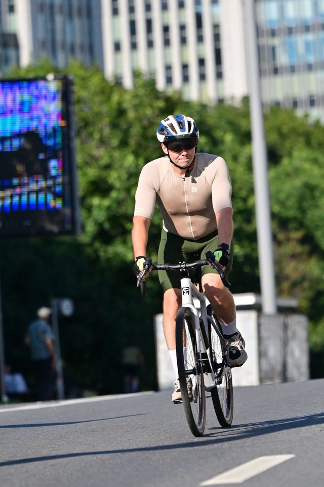 Фото e38618fc9f904b98b0c909b8b801f3bc с события Cyclingrace Вечернее Садовое