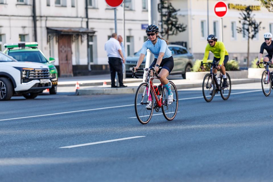 Фото a1dc6d510272452ba593d416abc14f0e с события Cyclingrace Вечернее Садовое