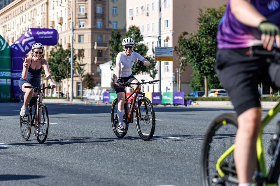 Фото 15b409bfab6b4ab9a12524f4576d4acf с события Cyclingrace Вечернее Садовое