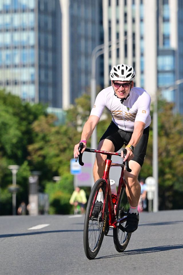 Фото 3b4d9f3bd1fc48cd8dca9dc334636dab с события Cyclingrace Вечернее Садовое