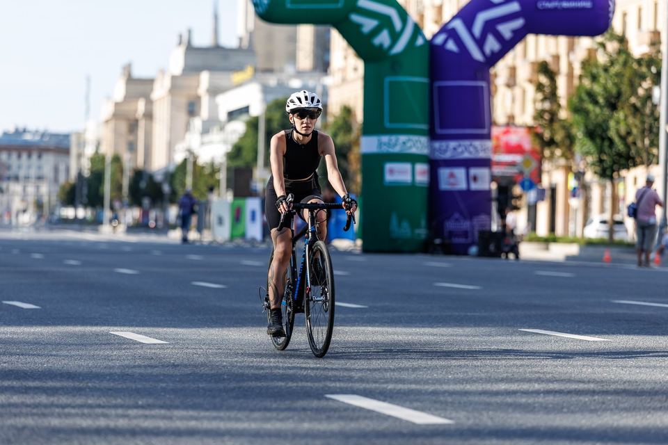 Фото 2fcb986f00d54fc6a48e5a8406b6fd11 с события Cyclingrace Вечернее Садовое