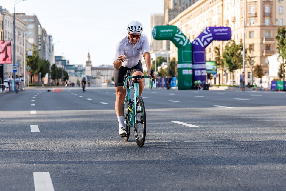 Фото 399503ce0f344c46b02af445fe510fc1 с события Cyclingrace Вечернее Садовое