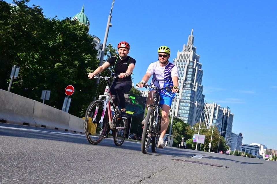 Фото 07f1289b2ca34d86bca0ed1a13415e93 с события Cyclingrace Вечернее Садовое