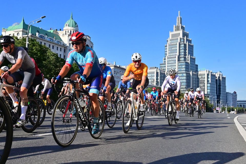 Фото faf8fa7427c94eca94b281f245eb99a3 с события Cyclingrace Вечернее Садовое