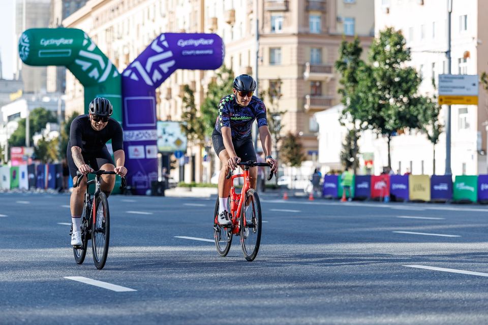 Фото 740b64893f264997bd33443dea6bed92 с события Cyclingrace Вечернее Садовое